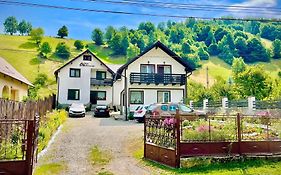 Casa Dintre Vai